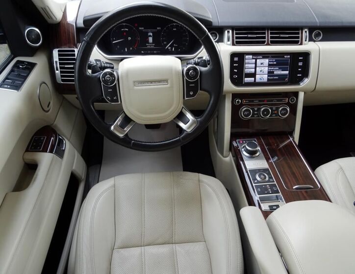 Land Rover Range Rover SUV 4,4 l 250 kw