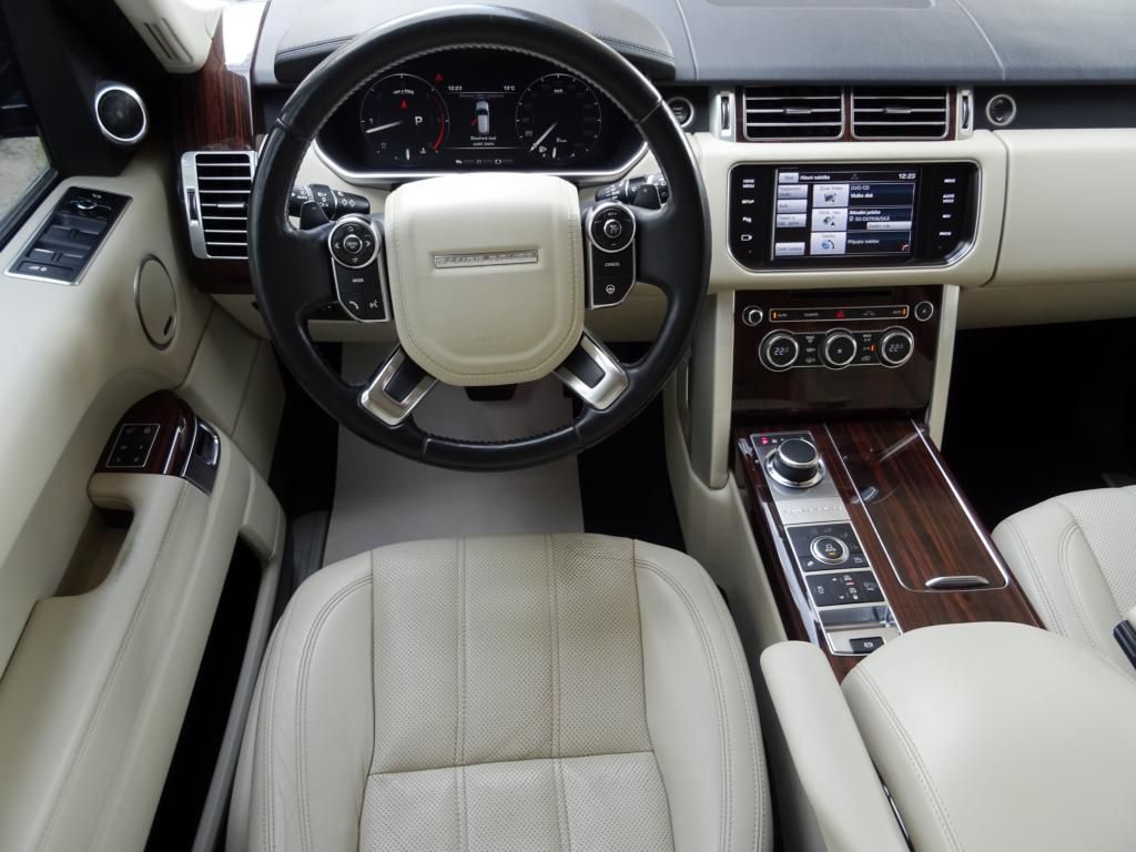 Land Rover Range Rover SUV 4,4 l 250 kw
