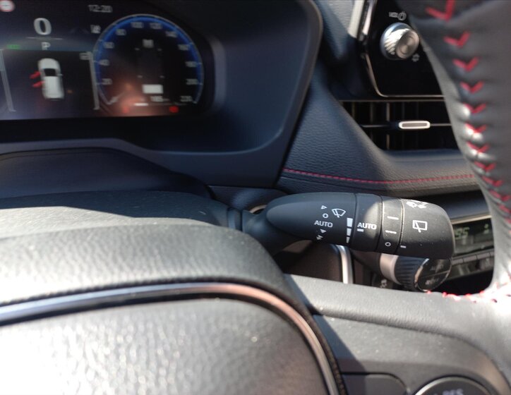 Toyota RAV4 SUV / Terénní 2,5 l 136 kw