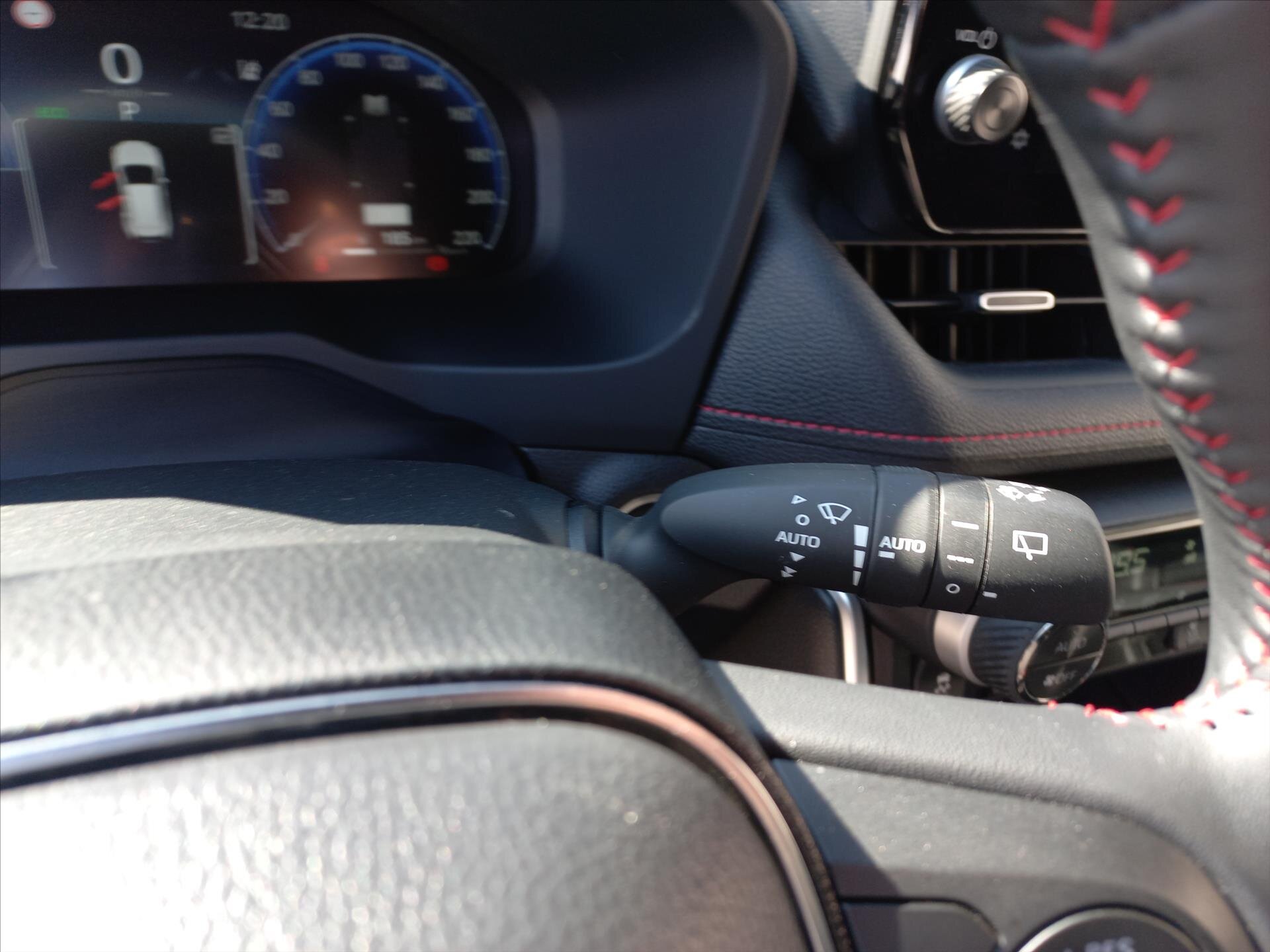 Toyota RAV4 SUV / Terénní 2,5 l 136 kw