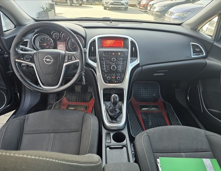 Opel Astra Hatchback 1,6 l 132 kw