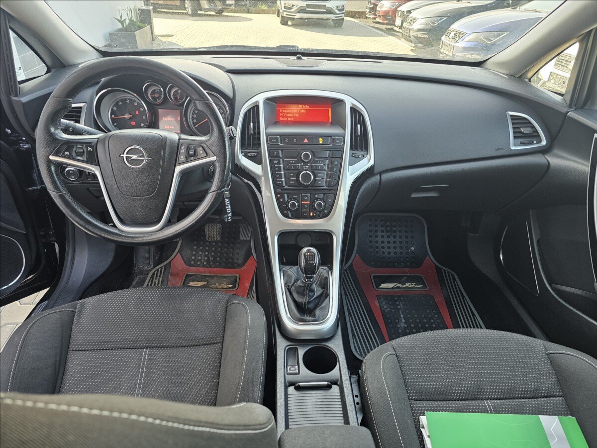 Opel Astra Hatchback 1,6 l 132 kw