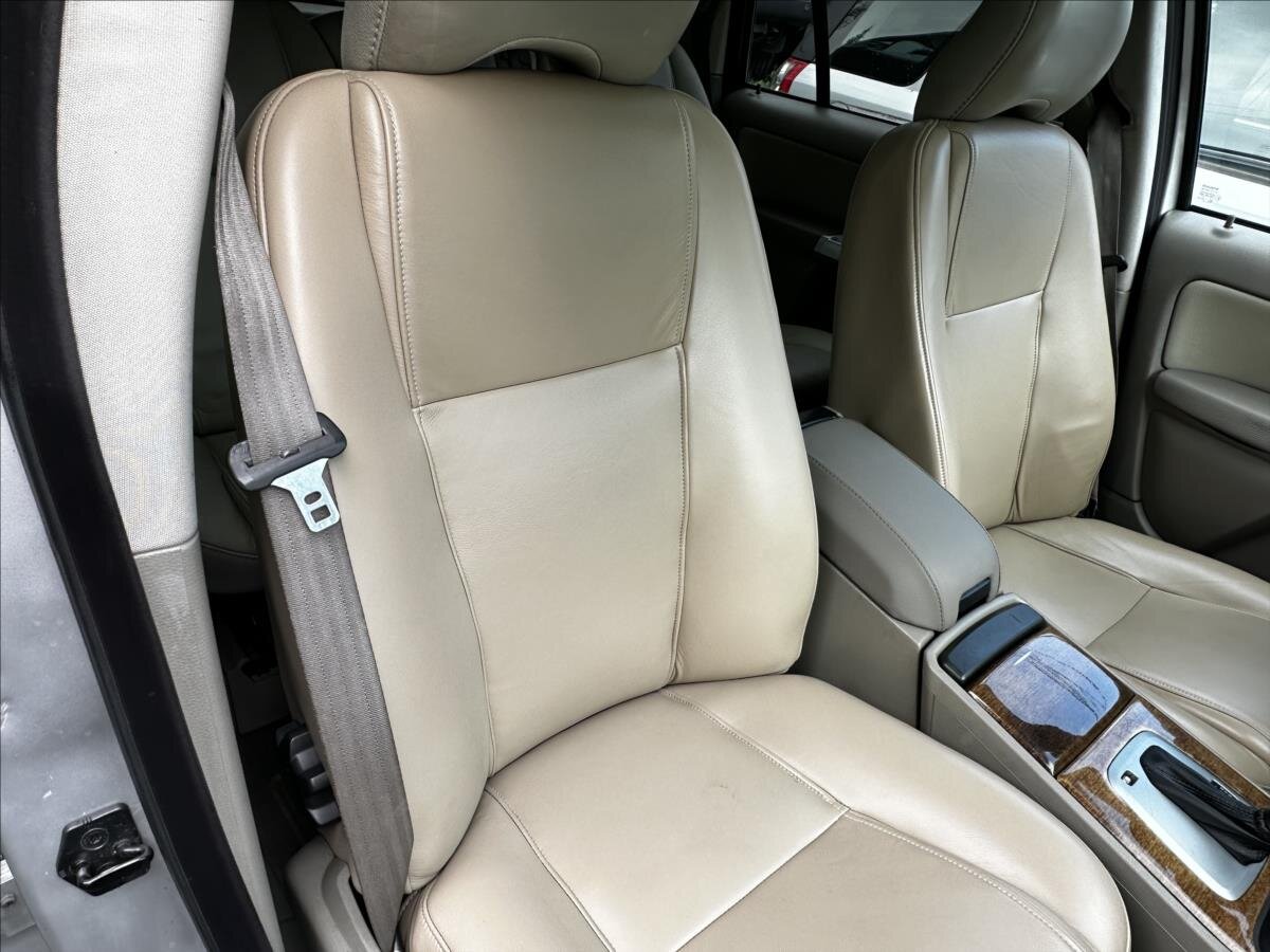 Volvo XC90 SUV / Terénní 2,4 l 120 kw