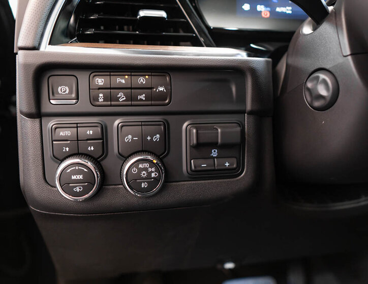Chevrolet Tahoe SUV / Terénní 6,2 l 313 kw
