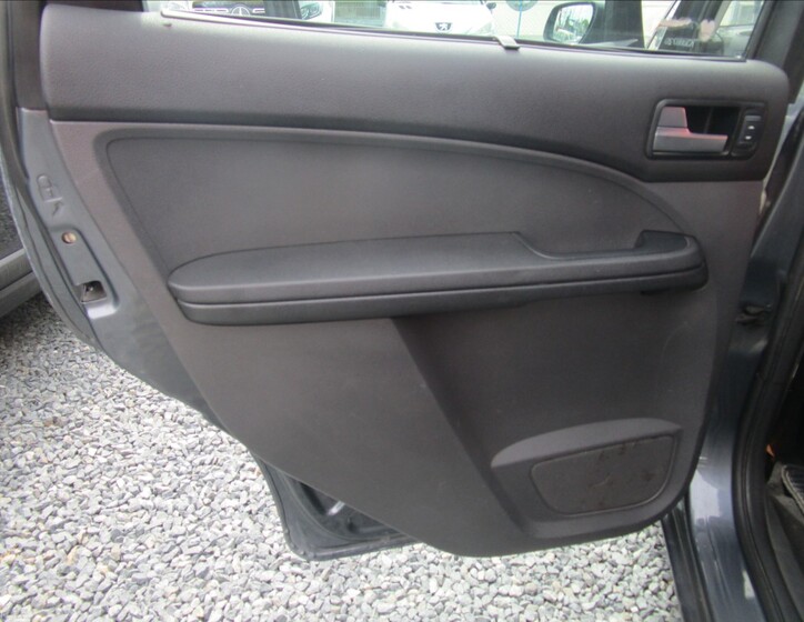 Ford C-MAX 29
