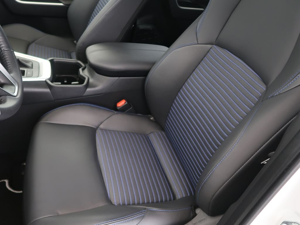 Toyota RAV4 SUV 2,5 l 131 kw