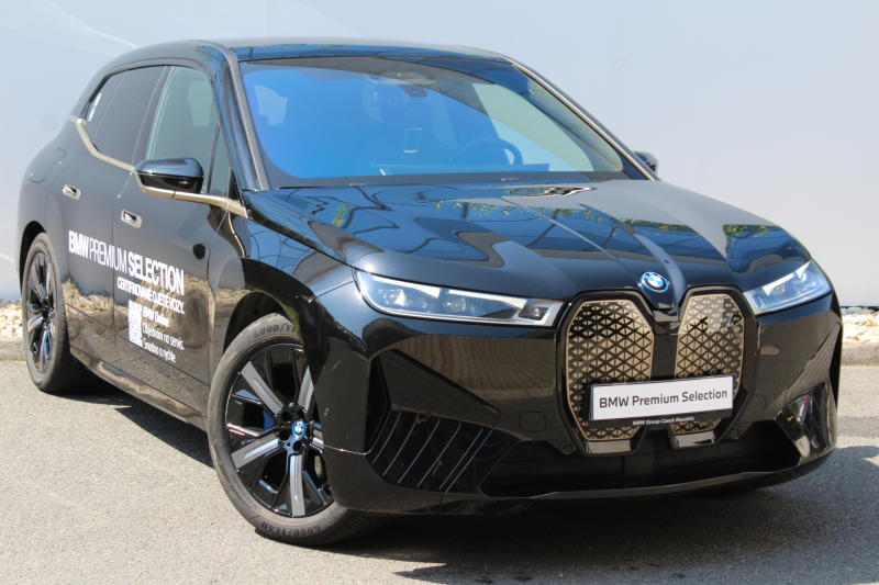 BMW iX