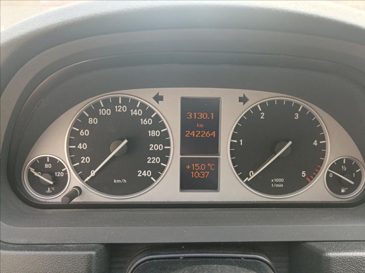 Mercedes-Benz Třídy B MPV 2,0 l 103 kw