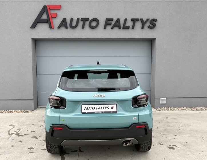 Jeep Avenger Sedan / Limuzína 1,2 l 74 kw