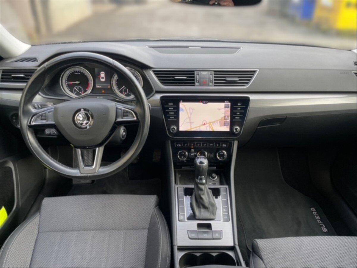 Škoda Superb