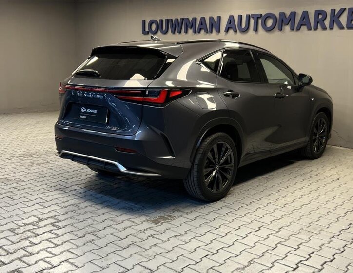 Lexus NX 450h plus SUV 2,5 l 227 kw