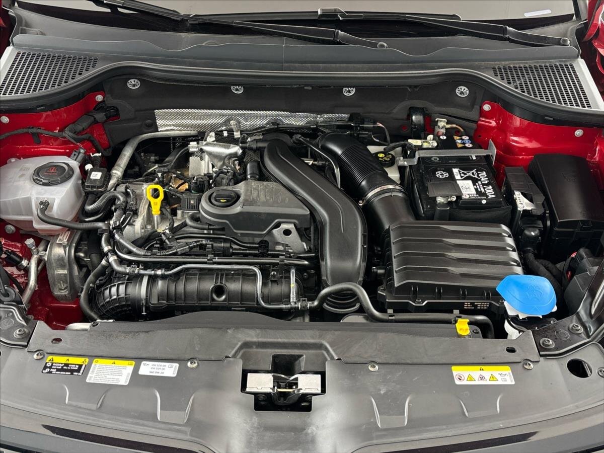 Škoda Karoq SUV / Terénní 1,5 l 110 kw