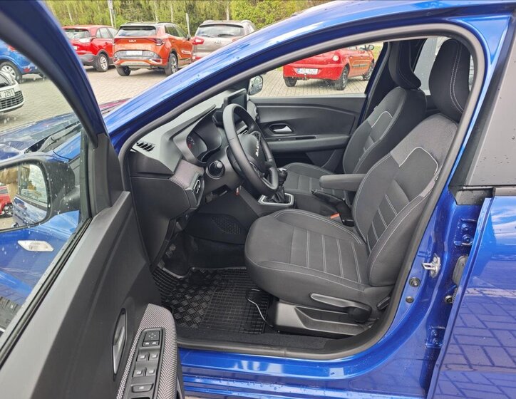 Dacia Sandero Hatchback 999,0 67 kw