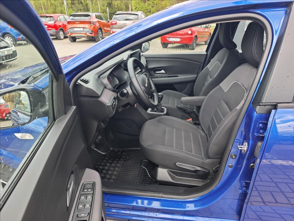 Dacia Sandero Hatchback 999,0 67 kw