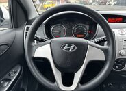 Hyundai i20 16