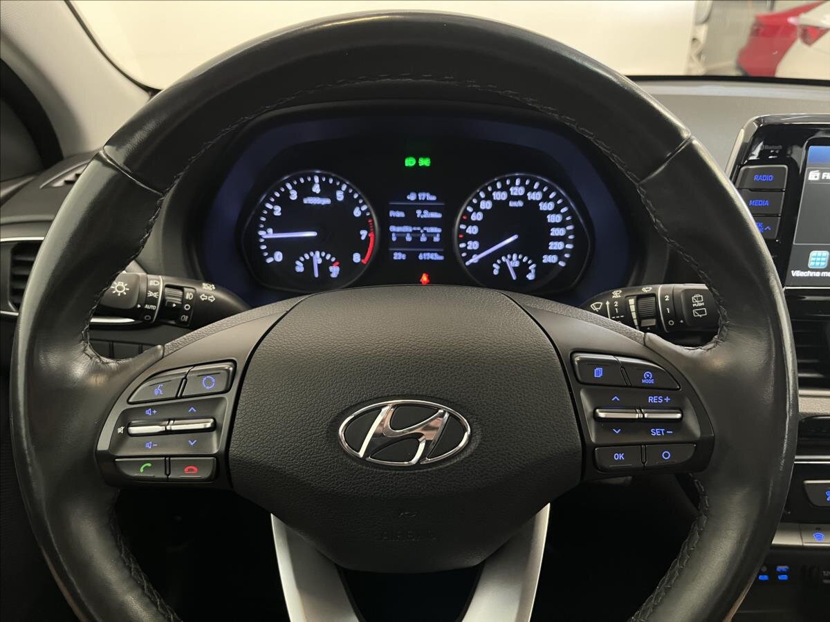 Hyundai i30 Kombi 998,0 88 kw