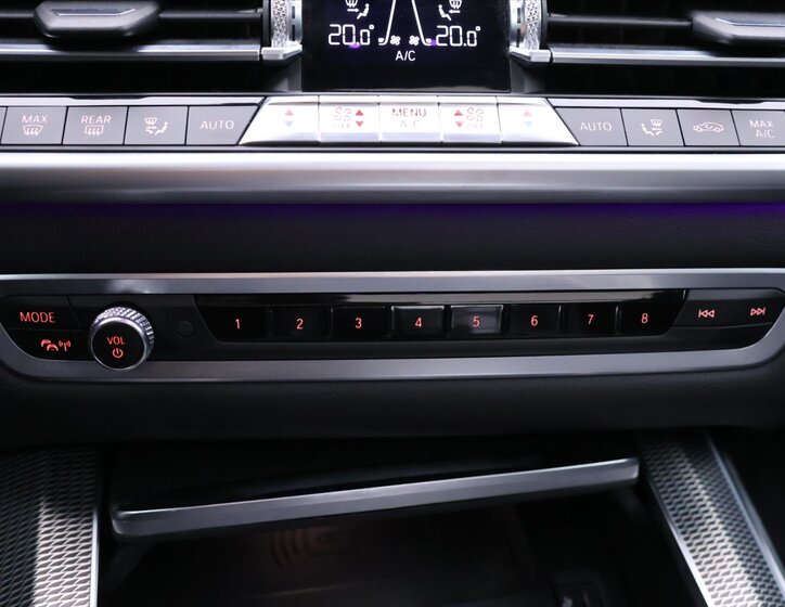 BMW X5 SUV / Terénní 3,0 l 294 kw