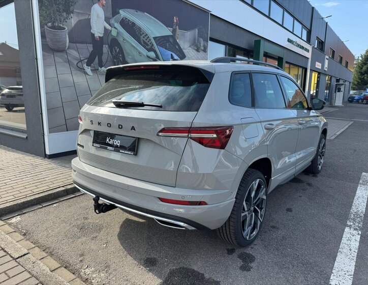 Škoda Karoq SUV / Terénní 1,5 l 110 kw