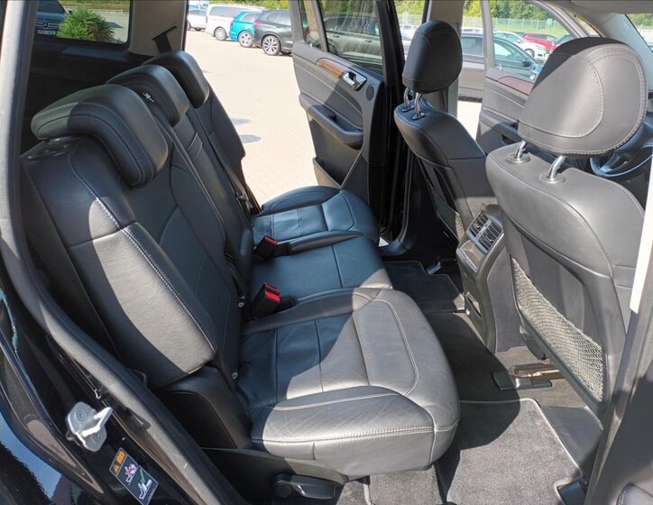 Mercedes-Benz GLS SUV / Terénní 3,0 l 190 kw