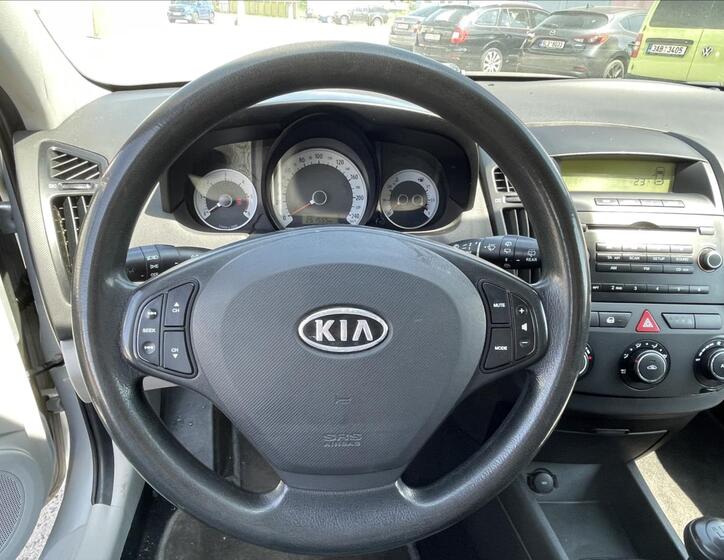 KIA Ceed 10
