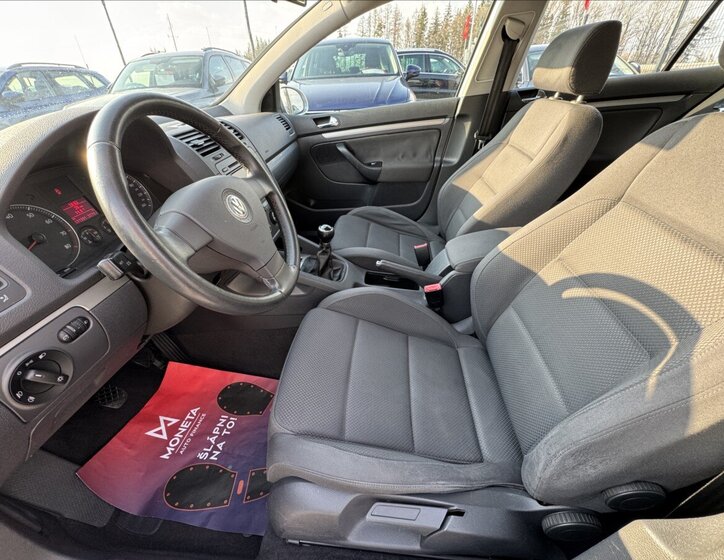 Volkswagen Golf Hatchback 1,6 l 85 kw