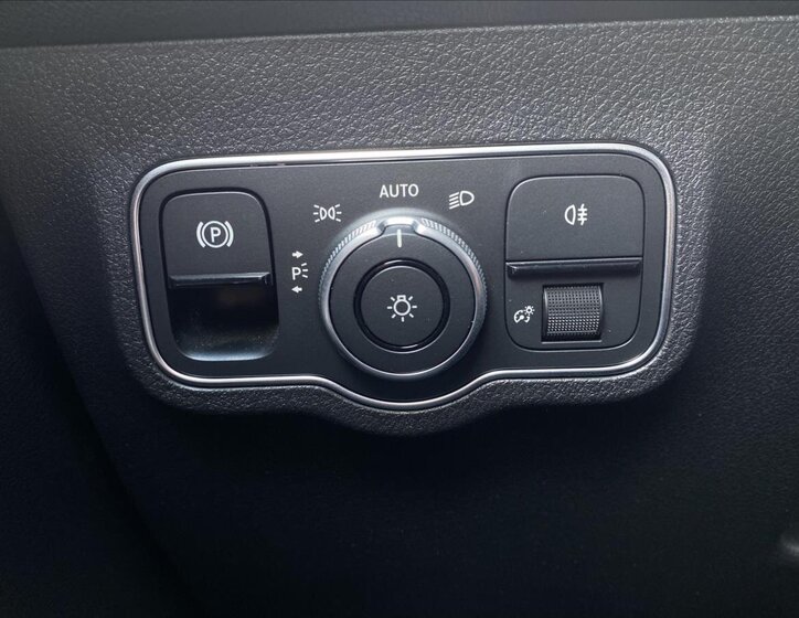 Mercedes-Benz GLB 17