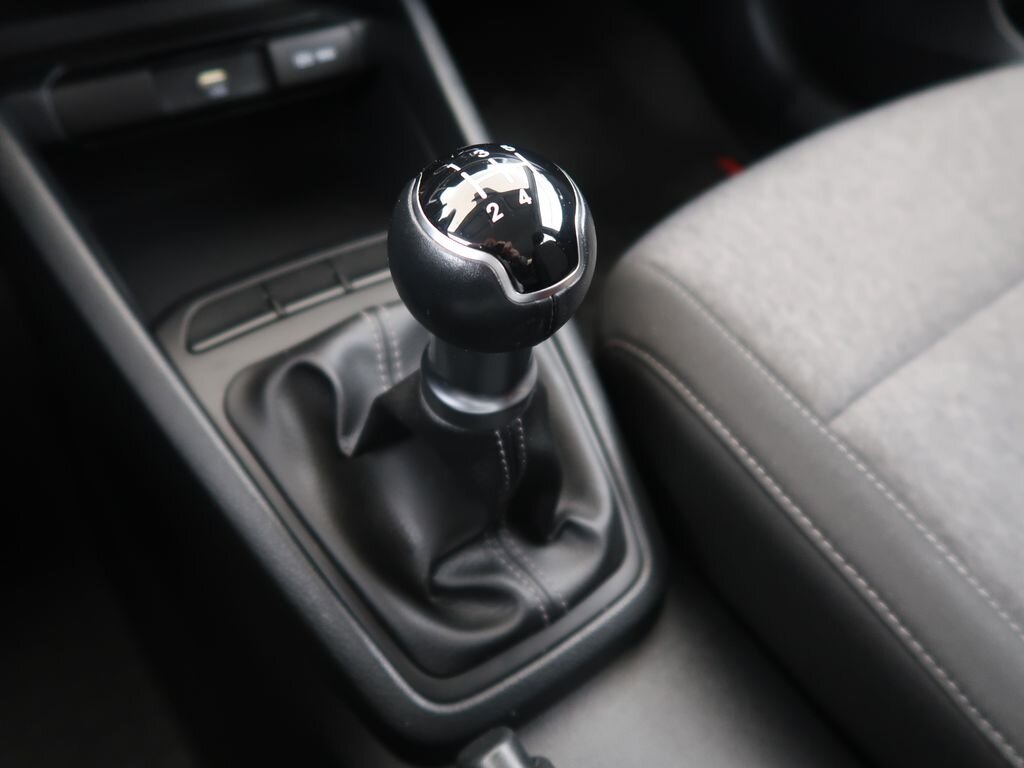 KIA Stonic Kombi 1,2 l 61 kw