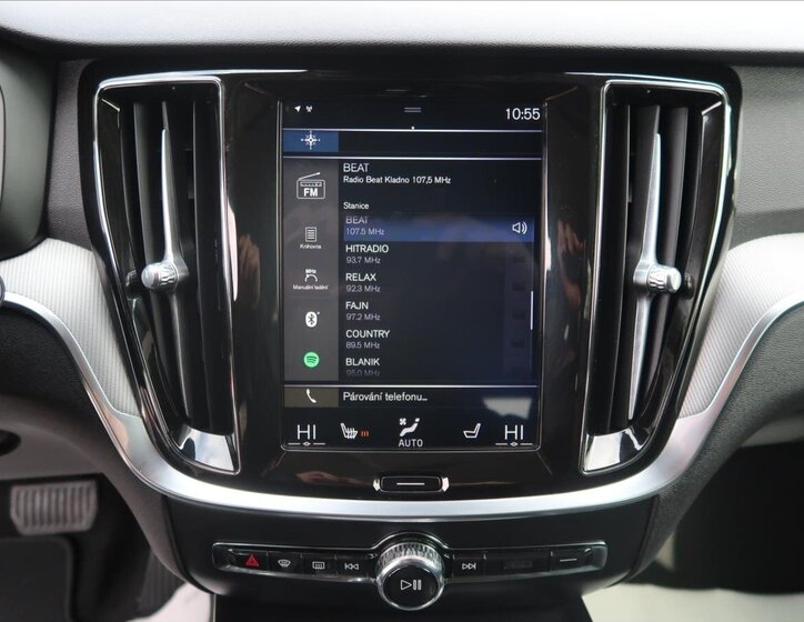 Volvo V60 Kombi 2,0 l 140 kw