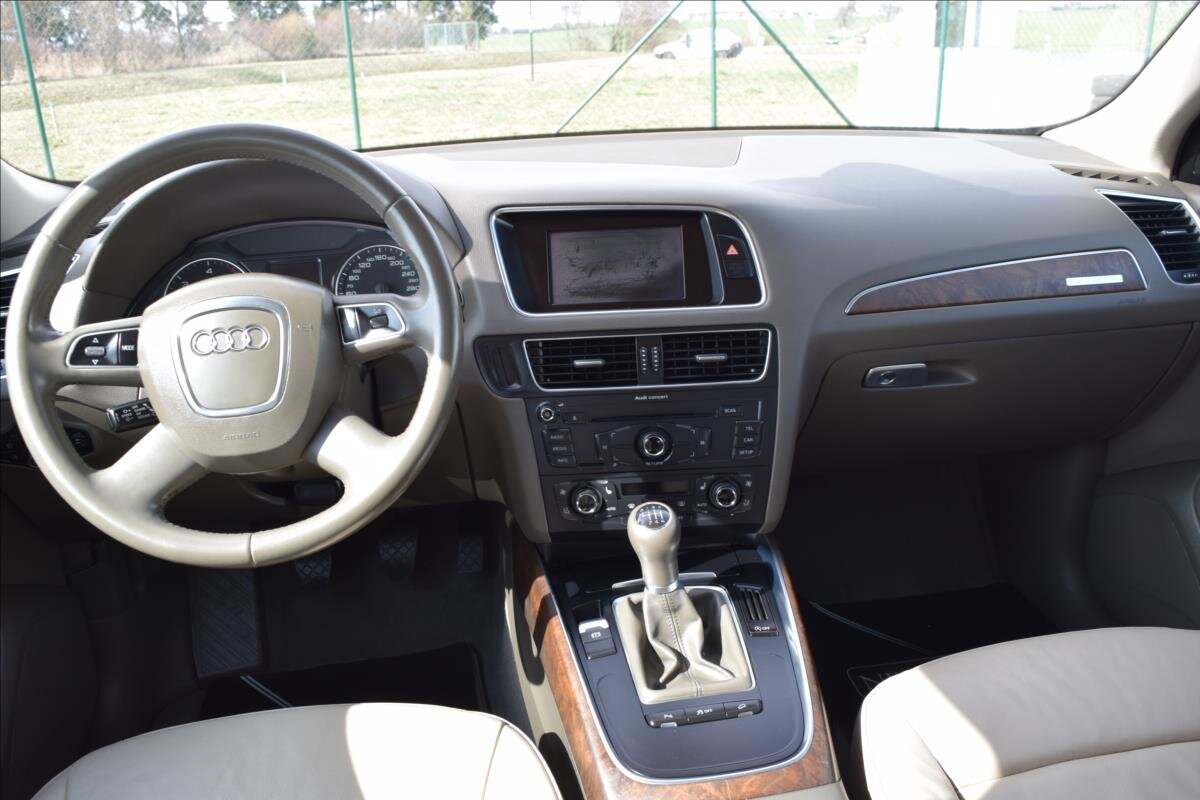 Audi Q5 SUV / Terénní 2,0 l 105 kw