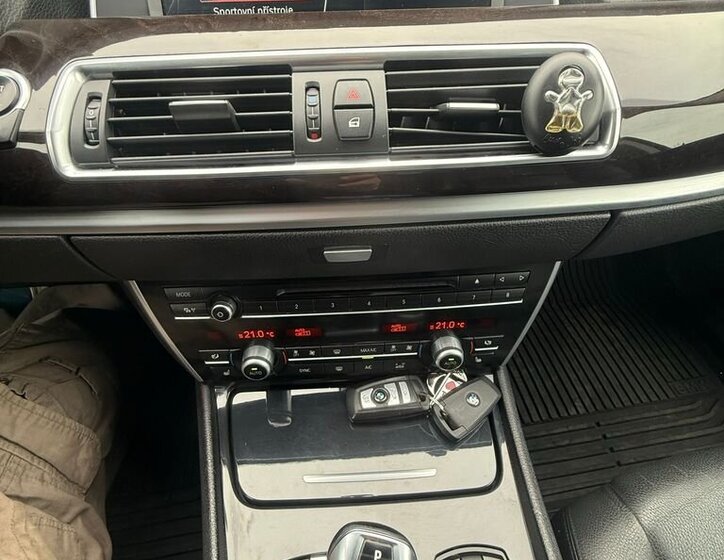 BMW Řada 5 Sedan / Limuzína 3,0 l 190 kw