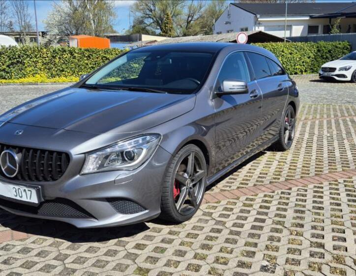 Mercedes-Benz CLA 1