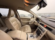 Volvo XC70 Kombi 2,4 l 151 kw