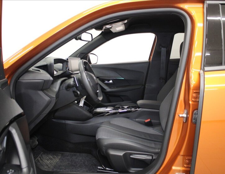 Peugeot 2008 SUV / Terénní 1,2 l 96 kw