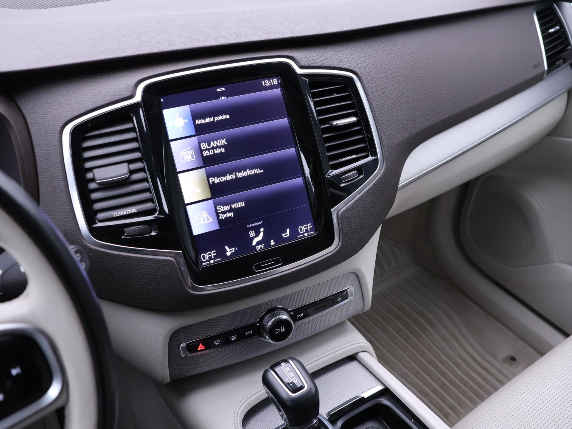 Volvo XC90 SUV / Terénní 2,0 l 165 kw