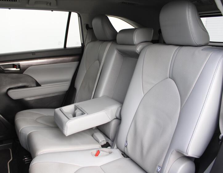 Toyota Highlander 11