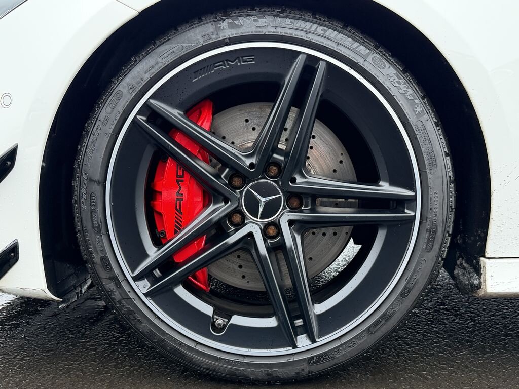 Mercedes-Benz CLA Kombi 2,0 l 310 kw