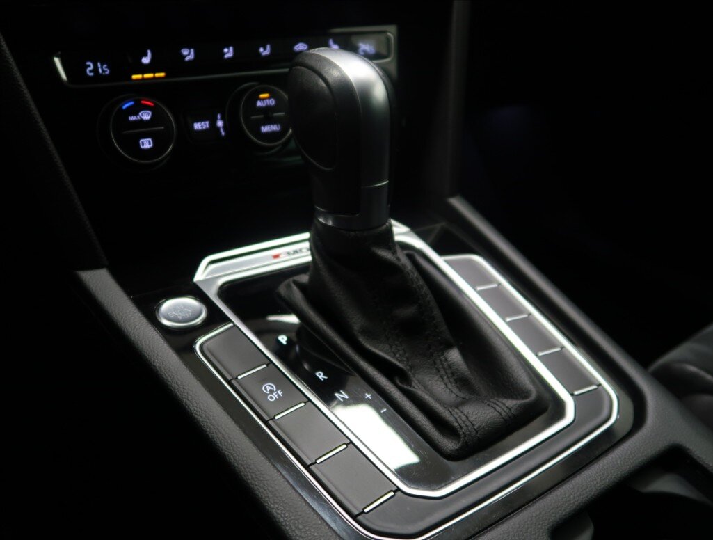 Volkswagen Passat Kombi 2,0 l 140 kw