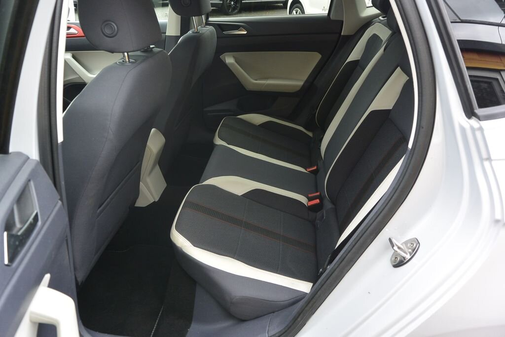 Volkswagen Polo Hatchback 999,0 70 kw