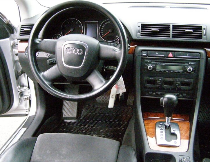 Audi A4 19