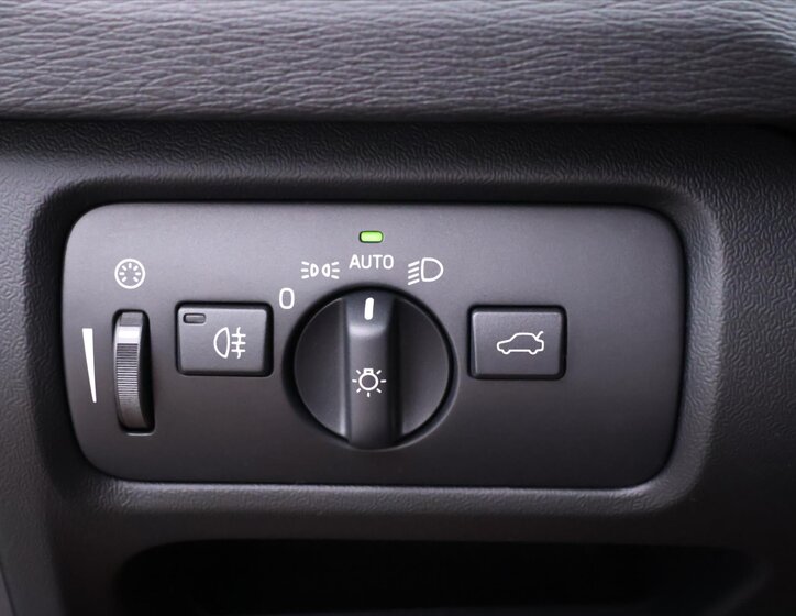 Volvo V40 Hatchback 2,0 l 88 kw