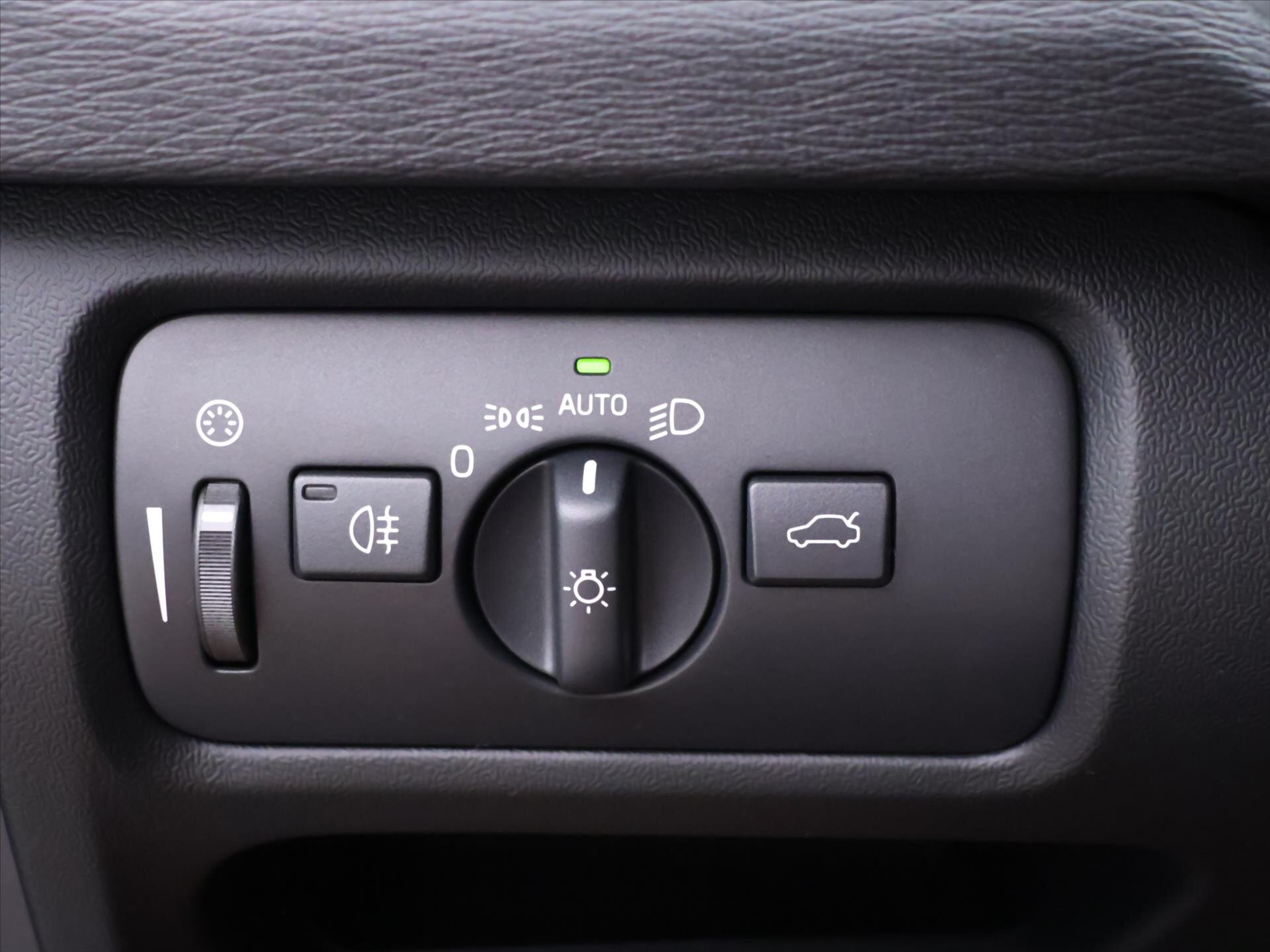 Volvo V40 Hatchback 2,0 l 88 kw