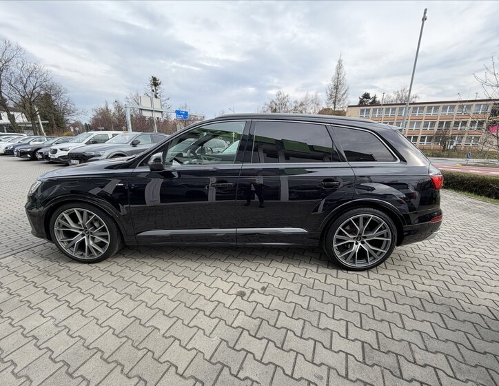Audi Q7 Kombi 3,0 l 210 kw