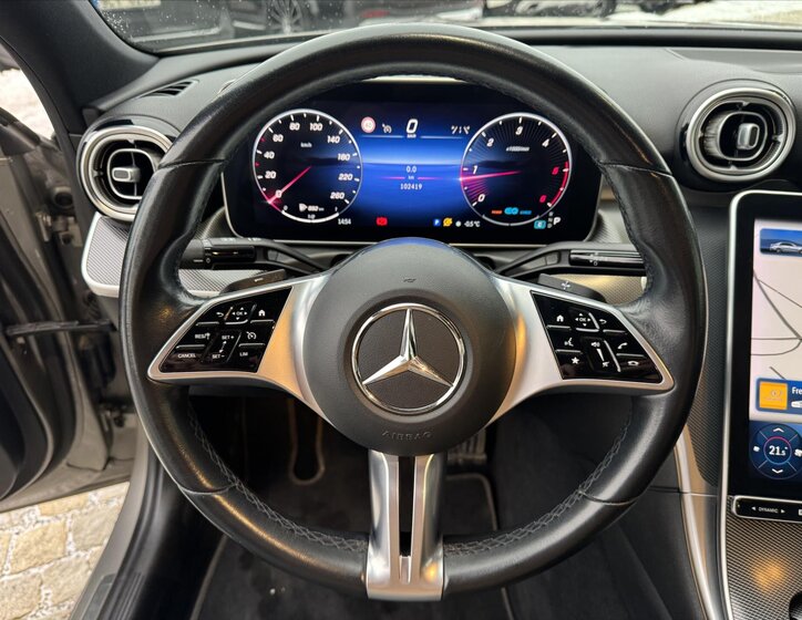 Mercedes-Benz Třídy C Sedan 2,0 l 147 kw