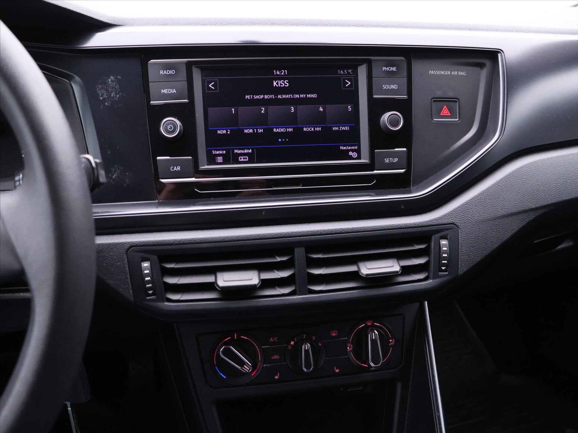 Volkswagen Polo Hatchback 999,0 48 kw