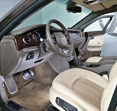 Bentley Mulsanne 11