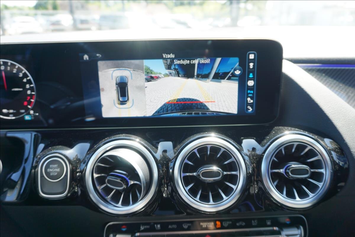 Mercedes-Benz GLA SUV 1,3 l 120 kw