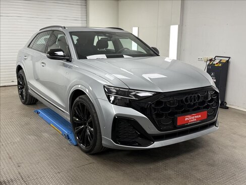 Audi Q8 SUV 3,0 l 210 kw