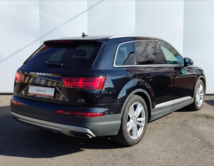 Audi Q7 SUV / Terénní 3,0 l 200 kw