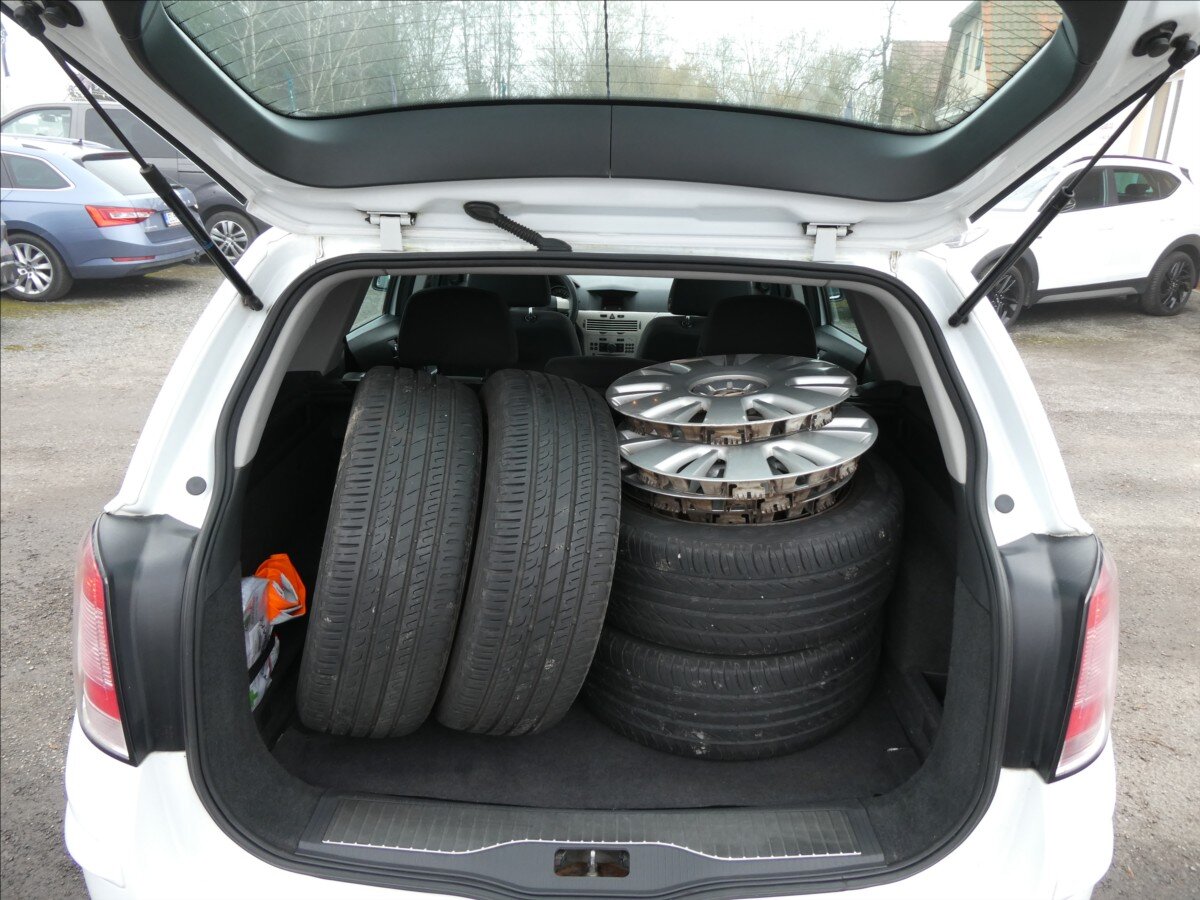 Opel Astra Kombi 1,7 l 74 kw