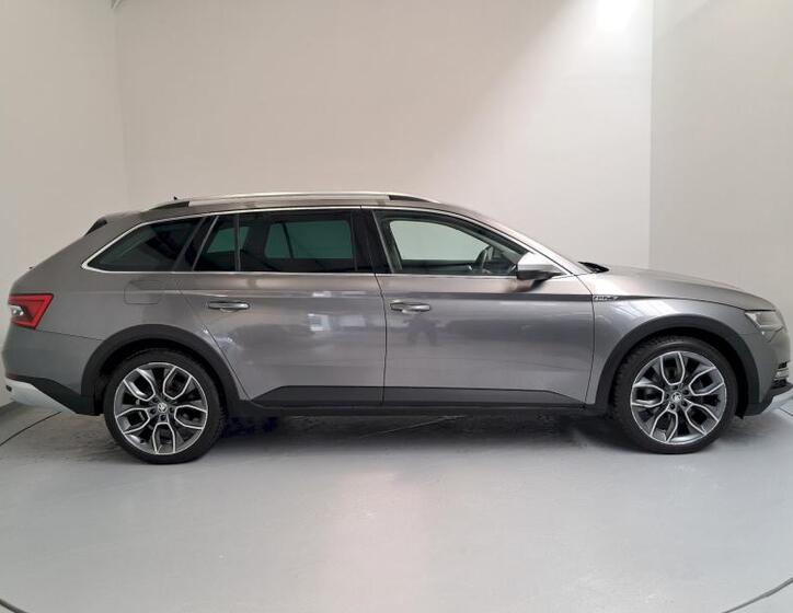 Škoda Superb Kombi 2,0 l 147 kw